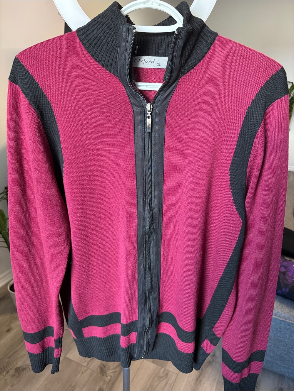 Oxford Magenta Zip-Up Knit Jacket with Black Trim